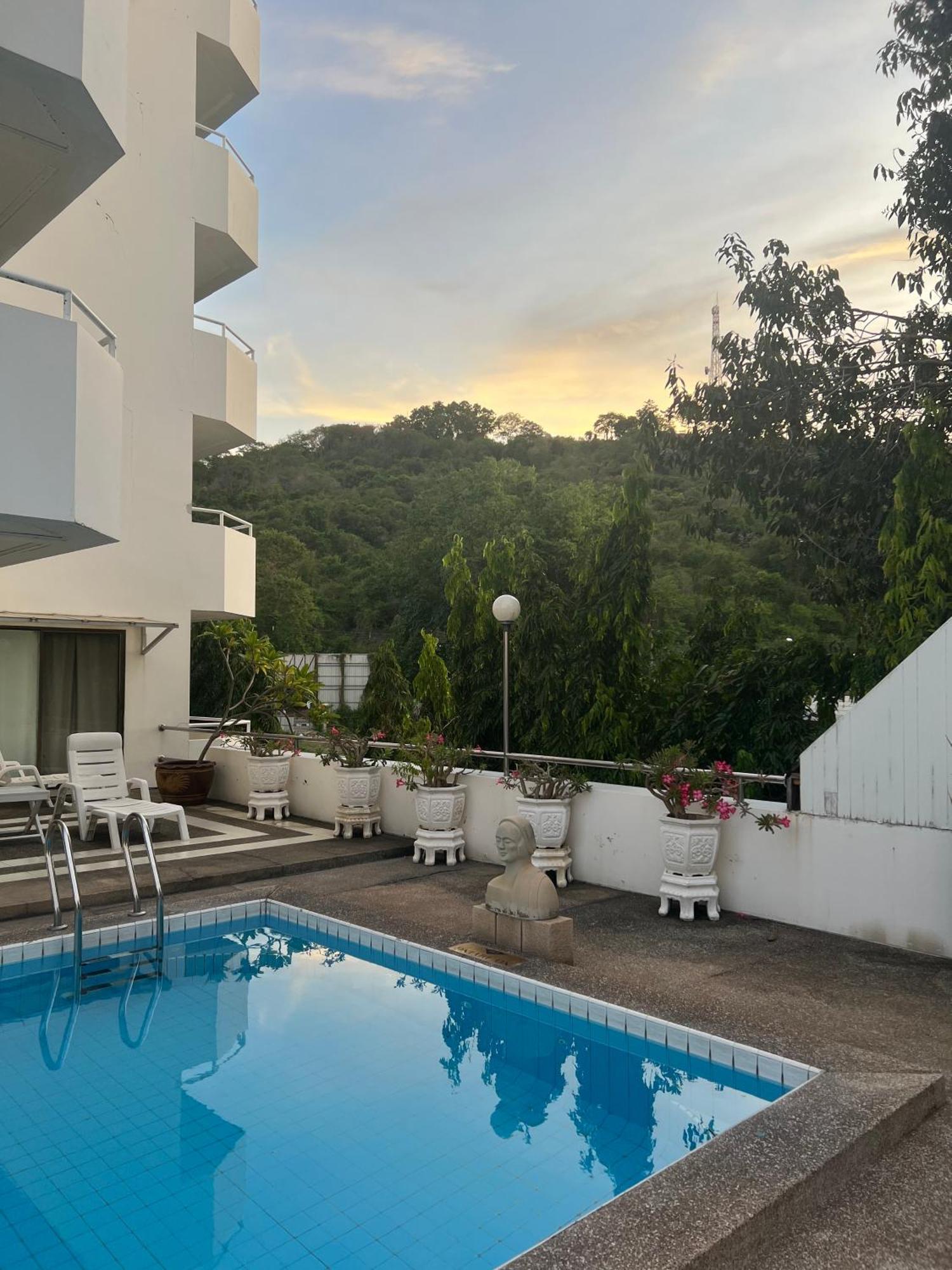 The Monaco Residence Патая Екстериор снимка